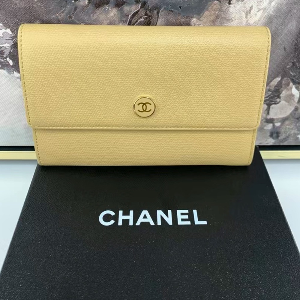 Chanel wallet